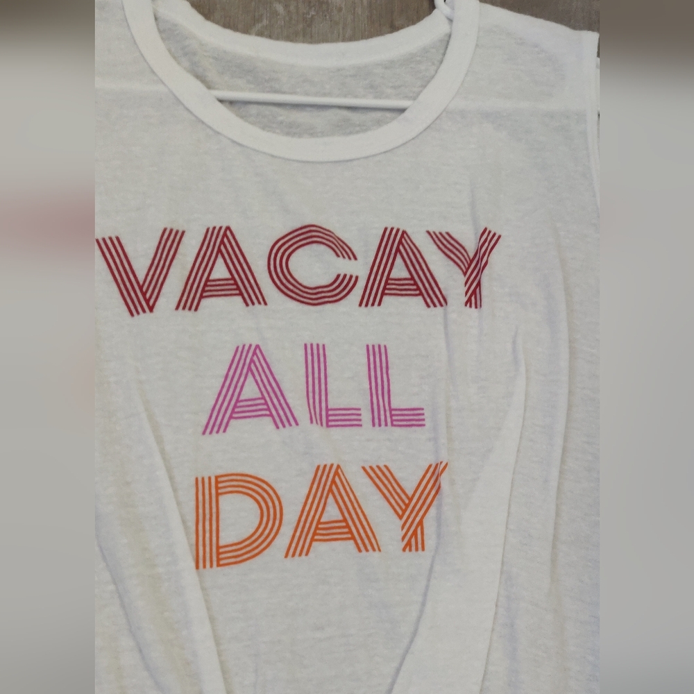 White Tank Top with 'Vacay All Day' Graphic - Picture 2 of 5